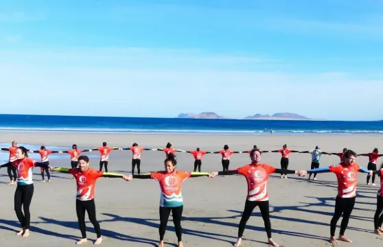 法馬拉海灘：衝浪課程