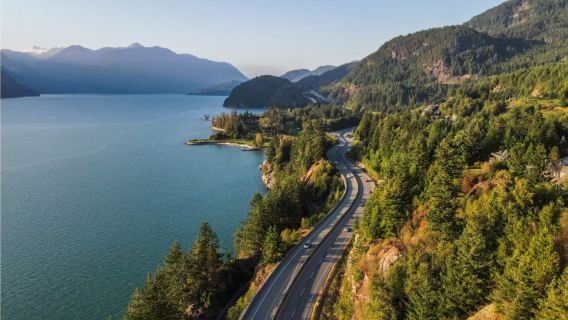 Jalan Raya Sea to Sky + pulang pergi kota Whistler