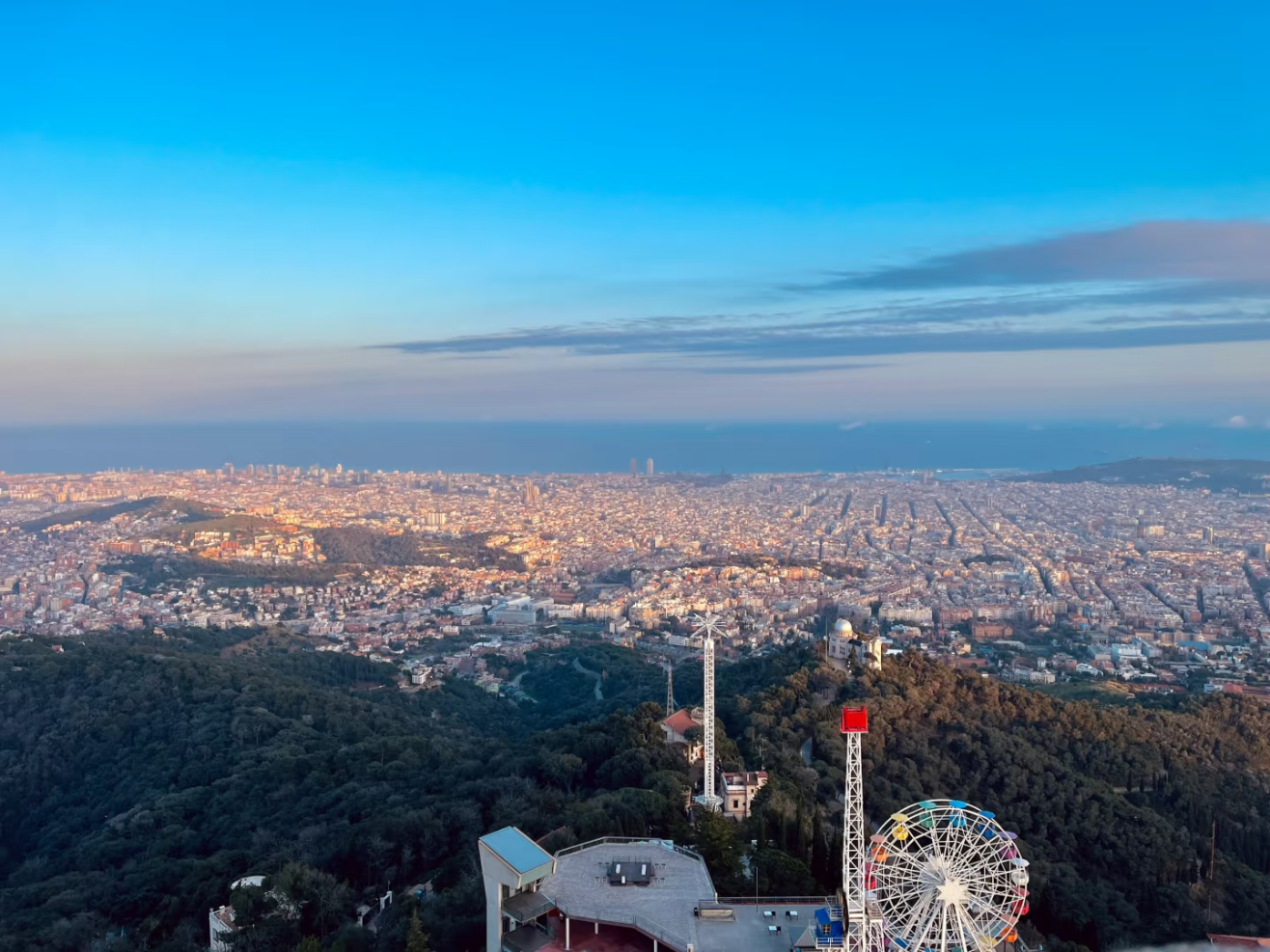 西班牙巴塞隆拿來回-濱海託薩+Blanes中文包車一日遊