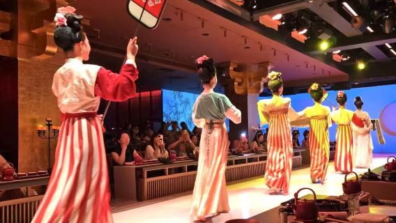 Shanghai Shenggong Banquet - Qin-Imperium-Erlebnisbankett | 90-minütige Qin-Kulturdarbietung + Qin-Delikatesse Buddha springt über die Mauer + optionales Qin-Kostüm-Make-up + Fotopunkte