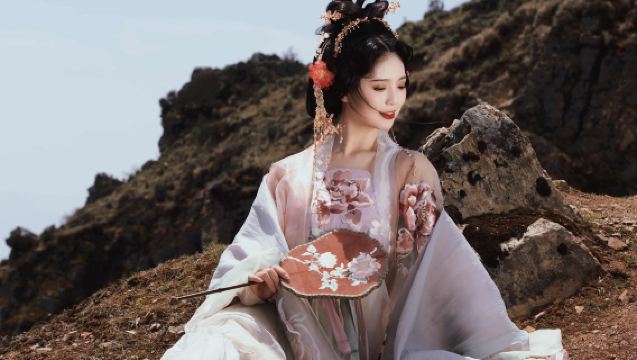 Trip Moments en el Condado de Hejing[Sesión fotográfica a domicilio para recién nacidos, retratos familiares, vídeos promocionales, fotos cortas, álbumes de bodas, incluyendo todos los negativos]