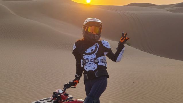 Perjalanan Meneroka Cahaya Matahari Terbenam dengan ATV