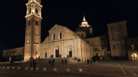 Turin: Historical Walking Tour by Night