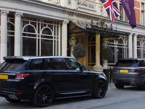 Private Chauffeured Luxury Range Rover at Your Disposal in London Full Day 