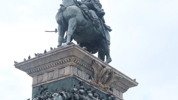 ทัวร์วันเดียว/ทัวร์หลายวัน รถเช่าเหมา บริการภาษาจีนและภาษาอังกฤษ