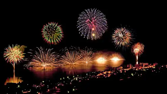 ญี่ปุ่นฮอกไกโด·สำรวจความลับของทะเลสาบโทยะ·ทริปสวยงามแห่งออนเซ็นและดอกไม้ไฟ (ซัปโปโร ไปกลับ)