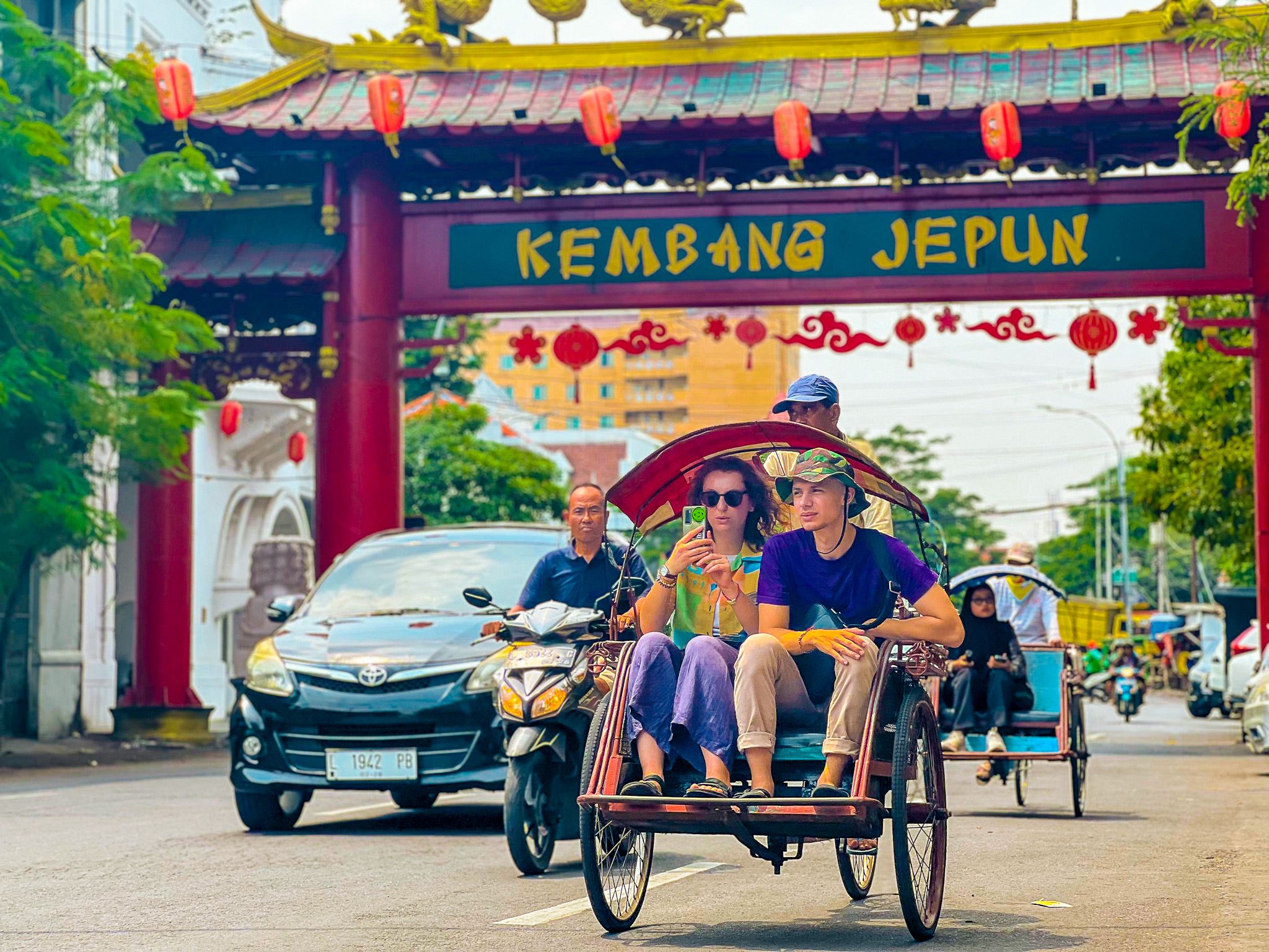 Stadterkundung Surabaya mit historischen Sehenswürdigkeiten und lokaler Küche | Indonesien