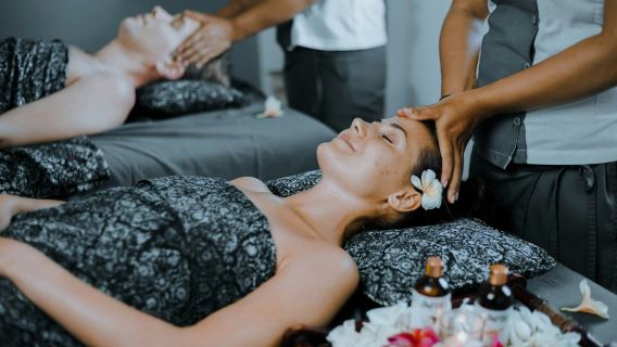 Ubud Floating Breakfast, Jungle Swing & Spa: Romantic Tour with Transfers
