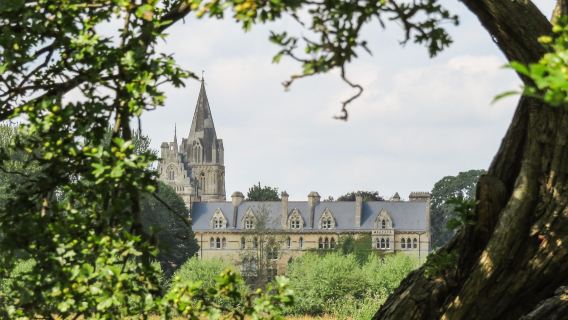 英國倫敦來回·牛津大學·漫步學院古巷【中文司導包車】