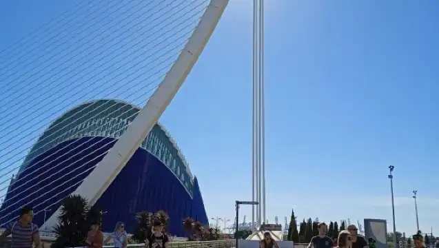 2-Hour Valencia Bike Tour to City of Arts and Sciences