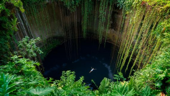 Chichén Itzá, Izamal, & Cenote Xcajum: Roundtrip Transfer from Mérida + Lunch