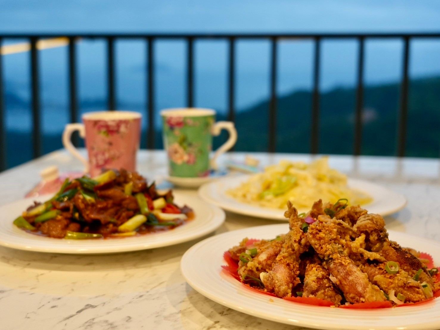 Buono sconto gourmet per Jiufen [Old Window Sea View Club] | Prenotazioni per ristoranti di cucina taiwanese autentica