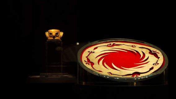 Indoor Chengdu Delight: Jinsha, Shu Banquet & Face-Changing