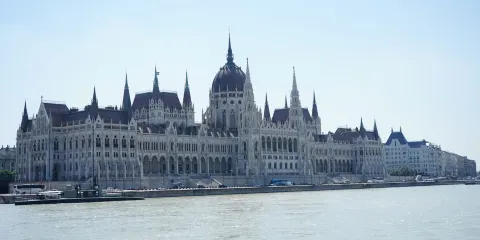 維也納一日遊包車:美景宮+斯蒂芬大教堂+多瑙河