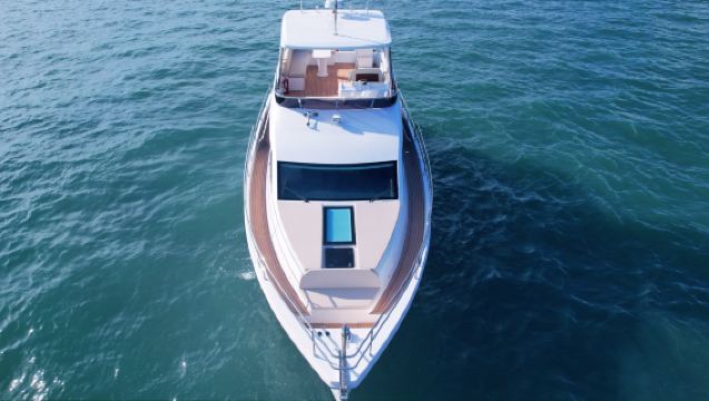 【三亞遊艇租賃】三亞鴻洲碼頭~三層KTV網紅滑梯遊艇3小時包船出海團建聚會家庭度假