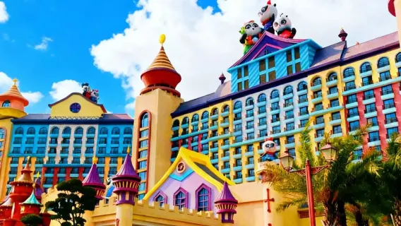 Guangzhou Chimelong Panda/Chimelong/Xiangjiang/Unbegrenztes Vergnügen Ticket + Unterkunft im Wildtierpark + Freizeitpark + Vogelpark optional Zirkusshow oder Buffet 2 Tage 1 Nacht/3 Tage 2 Nächte mit kulinarischen Genüssen