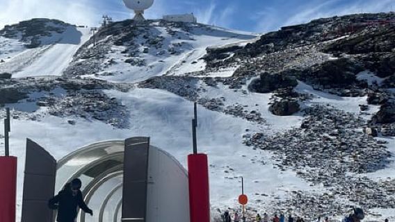 From Nerja/Almunecar: Sierra Nevada: skiers and non skiers