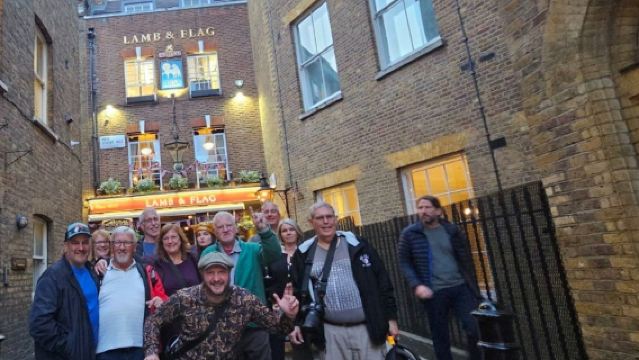 Лондон: Экскурсия по историческим пабам с гидом