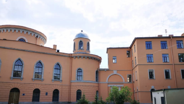 Winter Palace - Savior on the Spilled Blood in Saint Petersburg, Russia [Private Car Service - Comfortable and Relaxing]