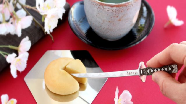 【山崎金属工場】日本刀造形《SAMURAIPICK》製作体験コースと工場見学