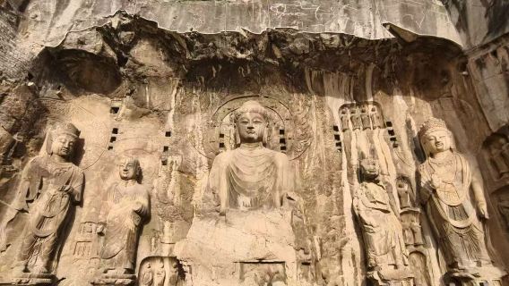 Penerangan berpandu mendalam oleh pakar di Gua Longmen pilihan termasuk tiket masuk [pelbagai sesi boleh dipilih]
