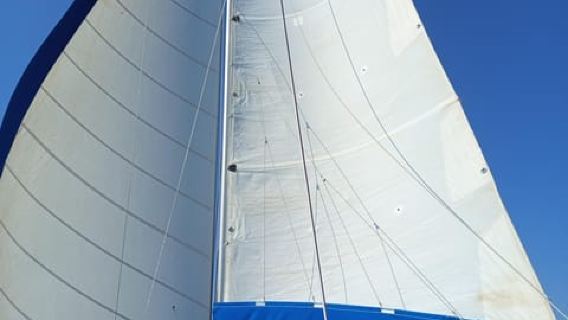 Fertilia: Sunset sailing with Sardinian aperitif