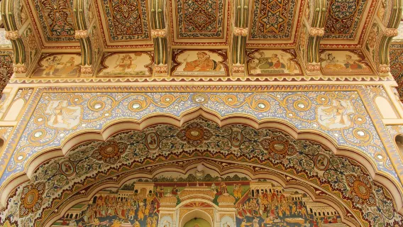 Tour di 12 giorni a Mandawa, Jaipur, Agra, Varanasi e Delhi con guida