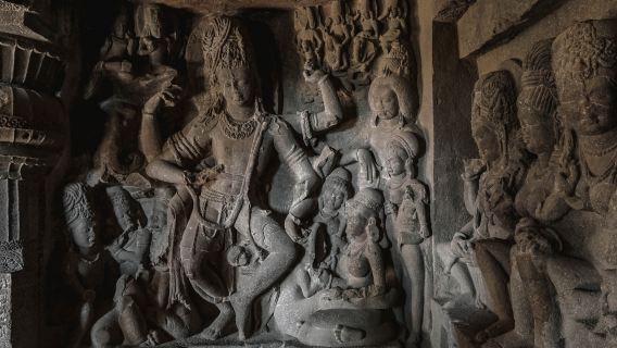Tour di 3 giorni a Aurangabad con il cratere di Lonar, Ajanta ed Ellora (tutto incluso)