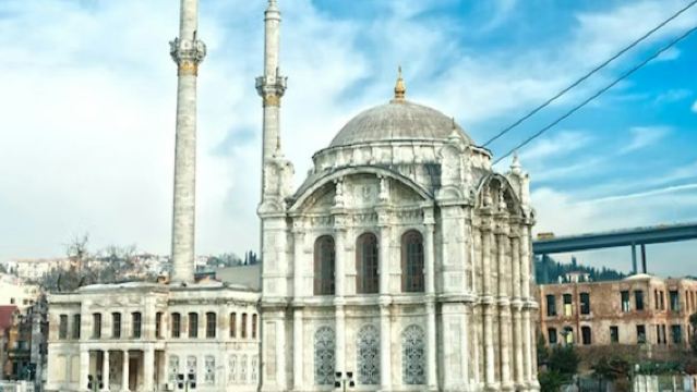 Istanbul: Bosphorus Sightseeing Cruise