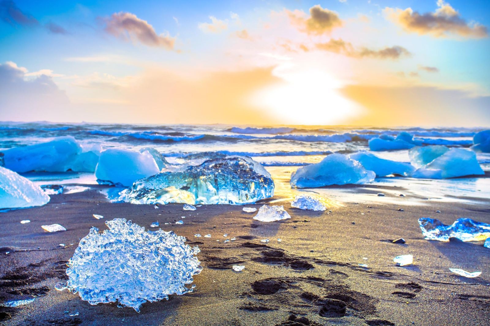 Iceland: Glacier Lagoon & South Coast Day Tour from Reykjavik | Join-in Tour
