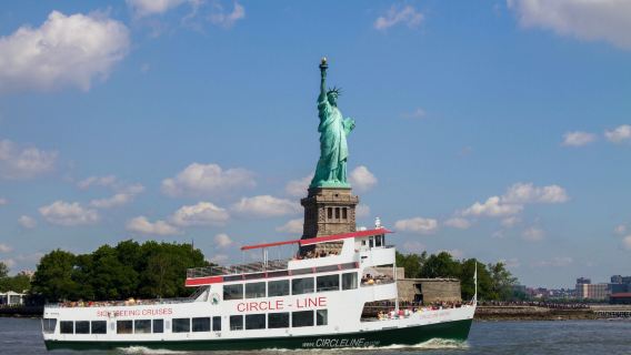 New York City Landmarks - Statue of Liberty Circle Line Sightseeing Cruise - 1.5 Hour Sightseeing Cruise by Circle Line