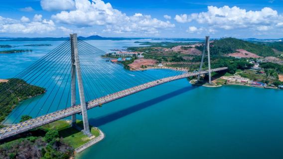 Fuga nel Patrimonio di Batam: Ponte Barelang e Attrazioni della Città con Pranzo da Singapore