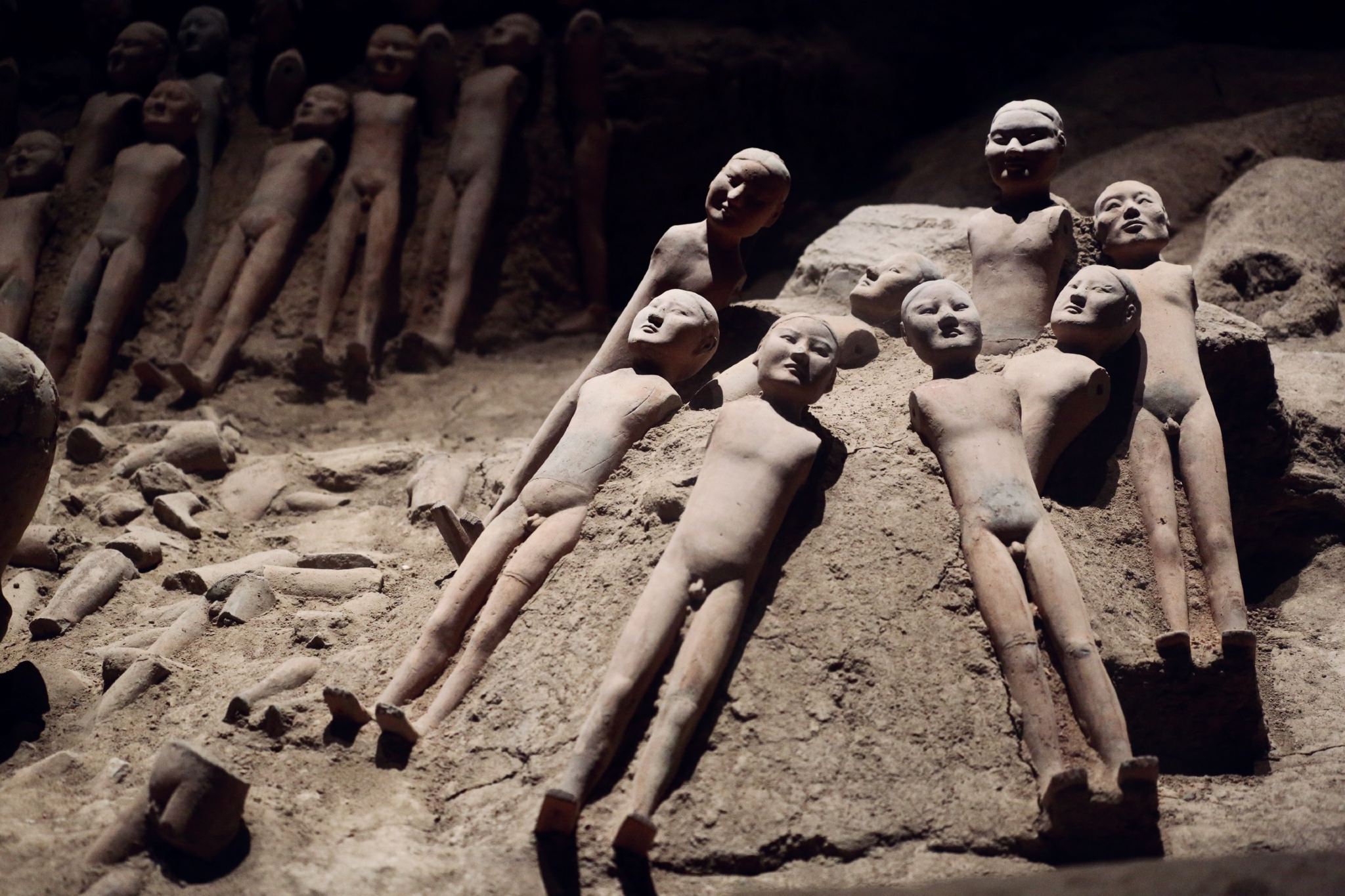 Private group Chinese/English guide for Han Yangling National Archaeological Site Park + Small Wild Goose Pagoda with optional "Legend of Camel Bell" show