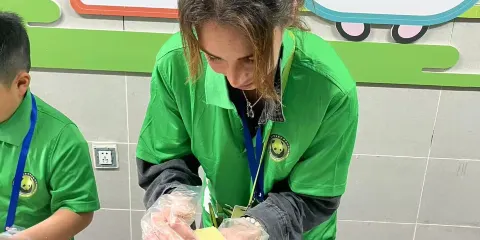 成都熊貓義工一日體驗|都江堰熊貓基地 + 酒店接送服務