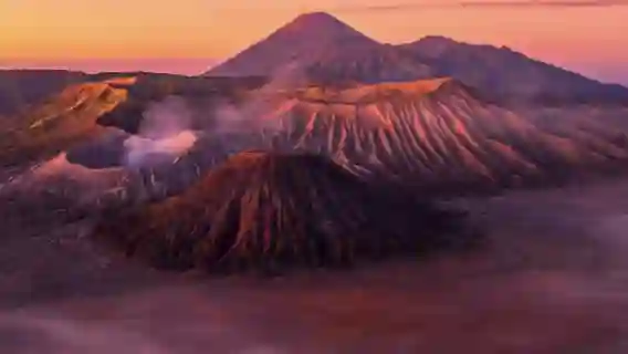 印尼境內  專業翻譯|旅遊地陪|商務翻譯|展會翻譯|陪同拜訪