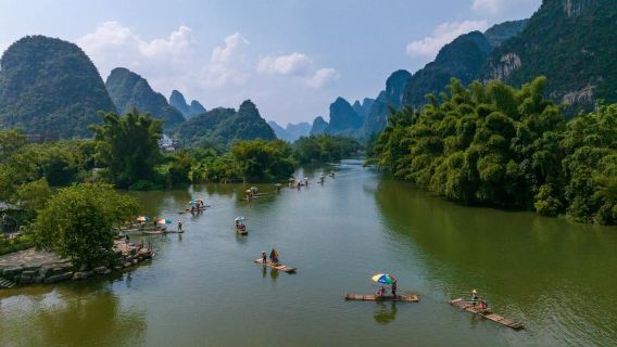 Guilin: Yulong-Fluss, Yulong-Brücke und Mondberg – private Tagestour