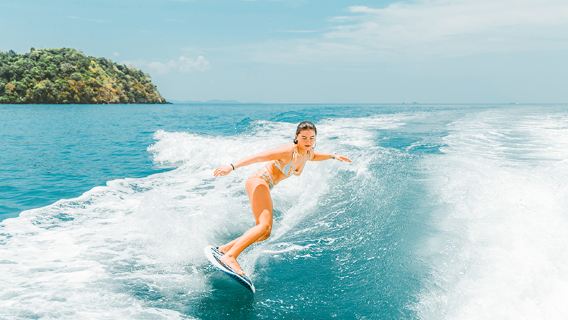 berselancar berselancar Phuket, Thailand (Perahu Ombak Profesional Amerika + Instruksi berselancar Langsung + Peralatan Unggulan + Instruktur Multibahasa Opsional)