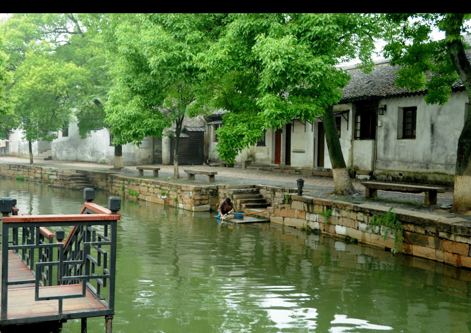 ทัวร์เมืองโบราณถงหลี่และโจวจวงแบบหนึ่งวัน (รวมทั้งเมืองโบราณและล่องเรือ) จากซูโจว