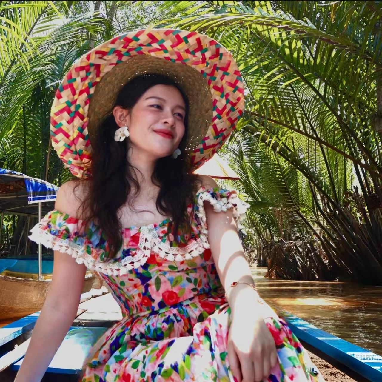 1-day tour to Mekong River Delta and Cu Chi Tunnel [Coconut Forest Boat Ride + Lunch + Guide + Transfer]