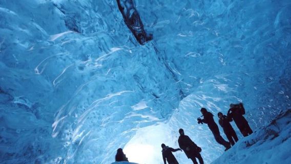 Tour nella grotta di ghiaccio blu del ghiacciaio Vatnajökull in Islanda (Super Jeep + guida professionale sul ghiacciaio)