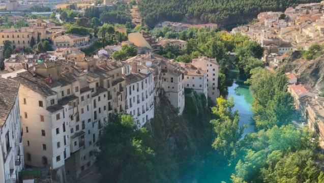 【懸崖古城】昆卡世界遺產一日遊 空中懸屋+聖巴勃羅橋中文司機