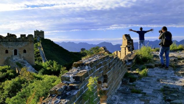 Jinshanling Great Wall Hike: Tickets+Lunch, Transfer Upgradeable with Guide