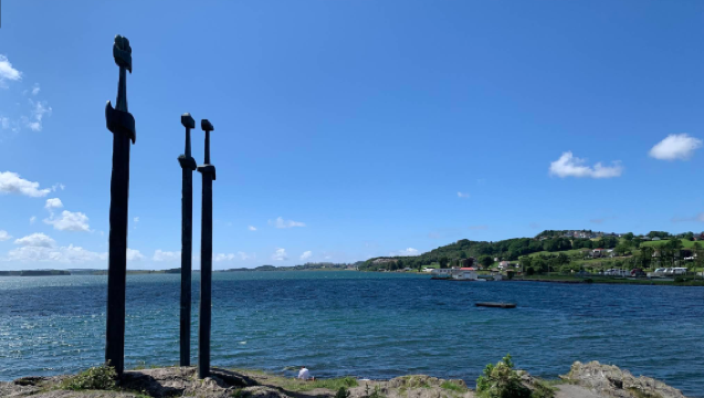 挪威斯塔萬格-佈道石-呂瑟峽灣-巨劍紀念碑【中文包車自由行】