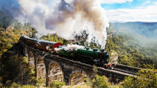 1-day tour to Blue Mountains National Park cable car + scenic railway + Darling Harbour cruise from Sydney (premium group)