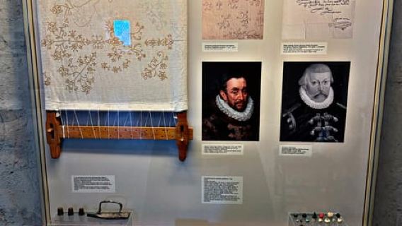 From Riga: Rundāle Palace, Bauska Castle & Ķemeri Bog Walk