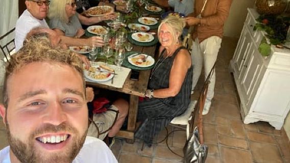 Tasting in a Tuscan Vineyard with transfer from Lucca