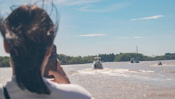 Buenos Aires: "Ticket"- 2hs of Navigation Premium to Tigre