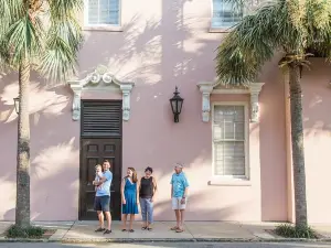 Private Vacation Photography Session with Local Photographer in Charleston