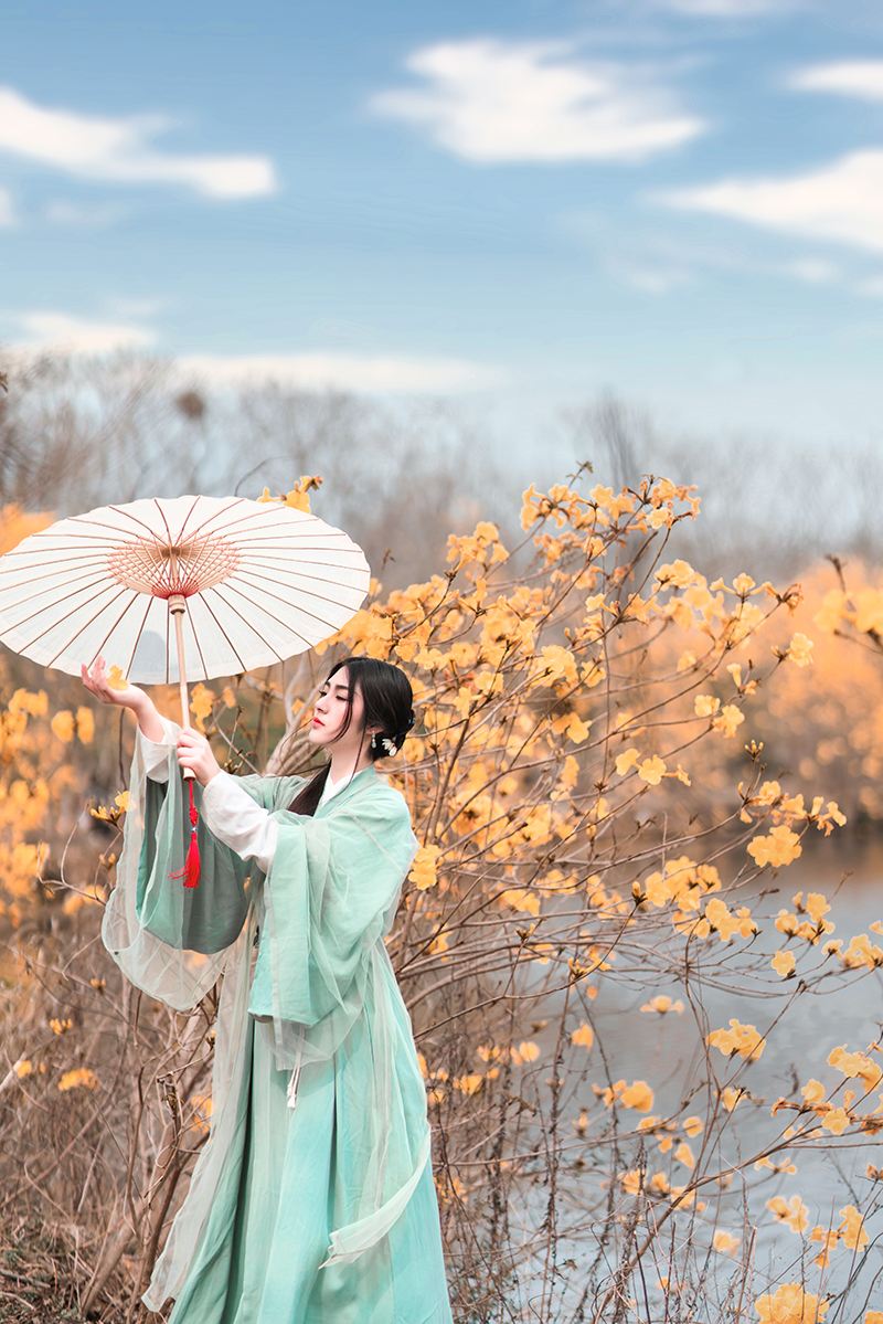 Jiangmen Trip Moments[Driver-guide + travel photography + wedding aerial microfilm + makeup & costumes + customized itinerary + all photos included]