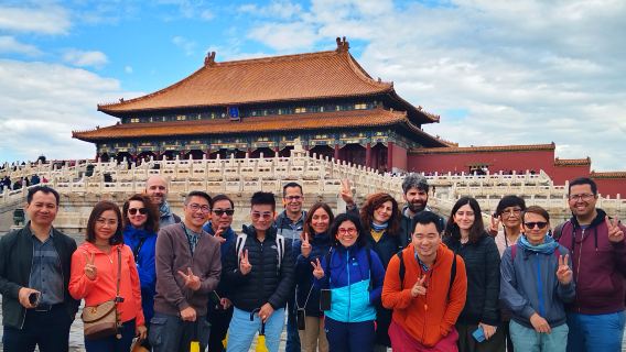 Visite en petit groupe de la place Tian'anmen, de la Cité interdite et du musée du Trésor